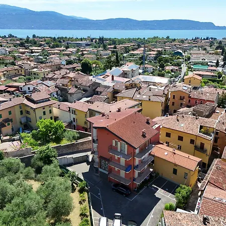 Palazzo Garda - Modern * Тосколано-Мадерно
